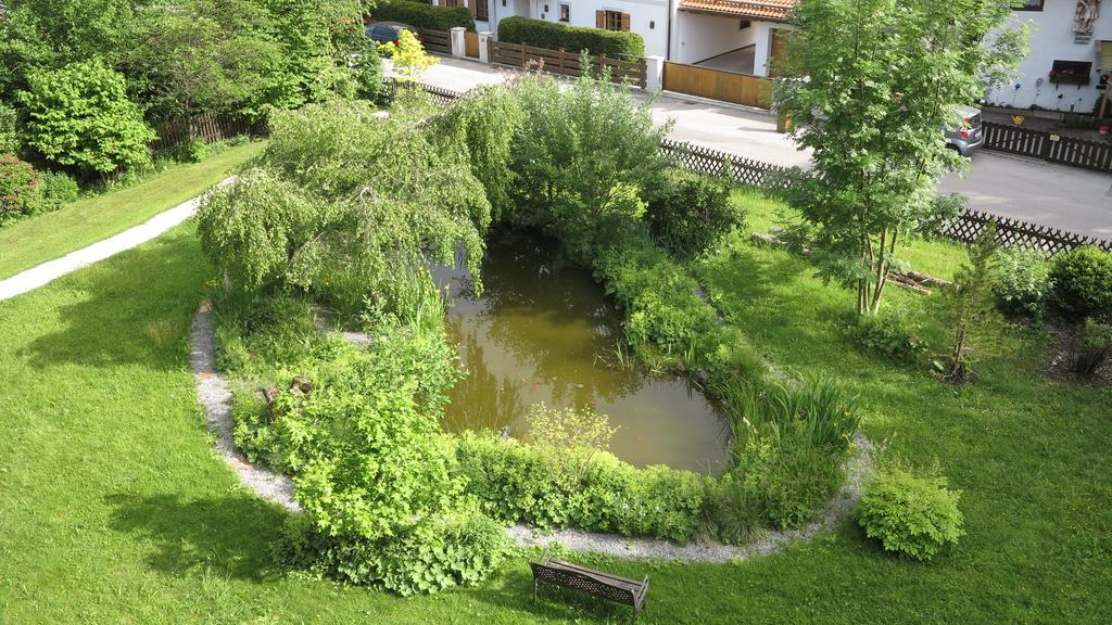 Gaestehaus Am Kurpark Шлирзе Экстерьер фото
